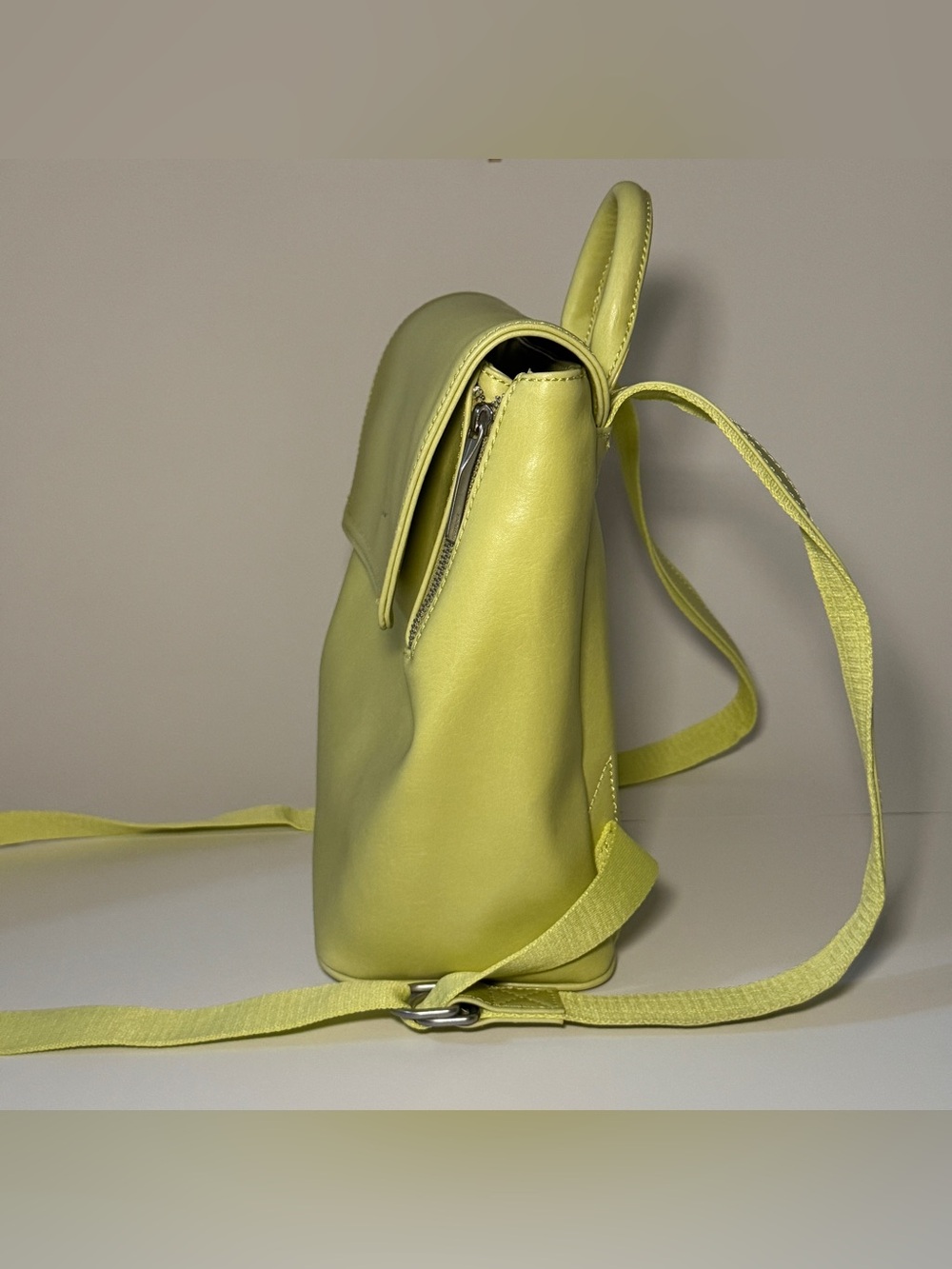 Matt & Nat Fabi Mini Backpack Martini Green Vegan - Picture 4 of 7